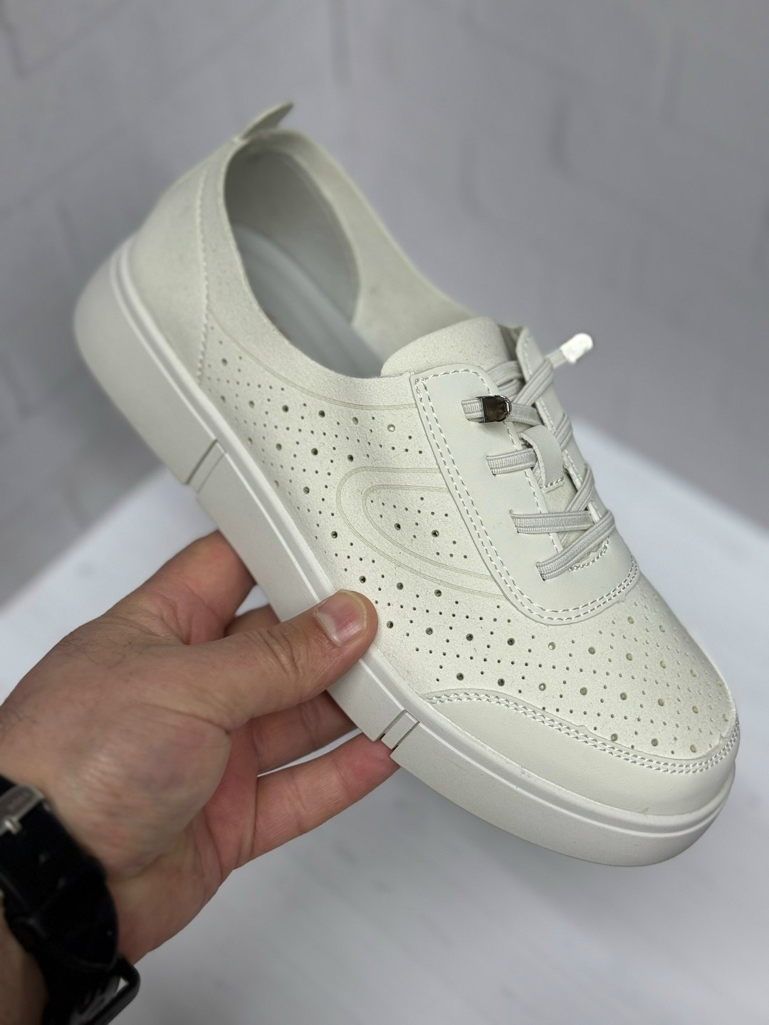 ,полуботинки женские, женская,женские кроссовки,кроссовки с перфорацией