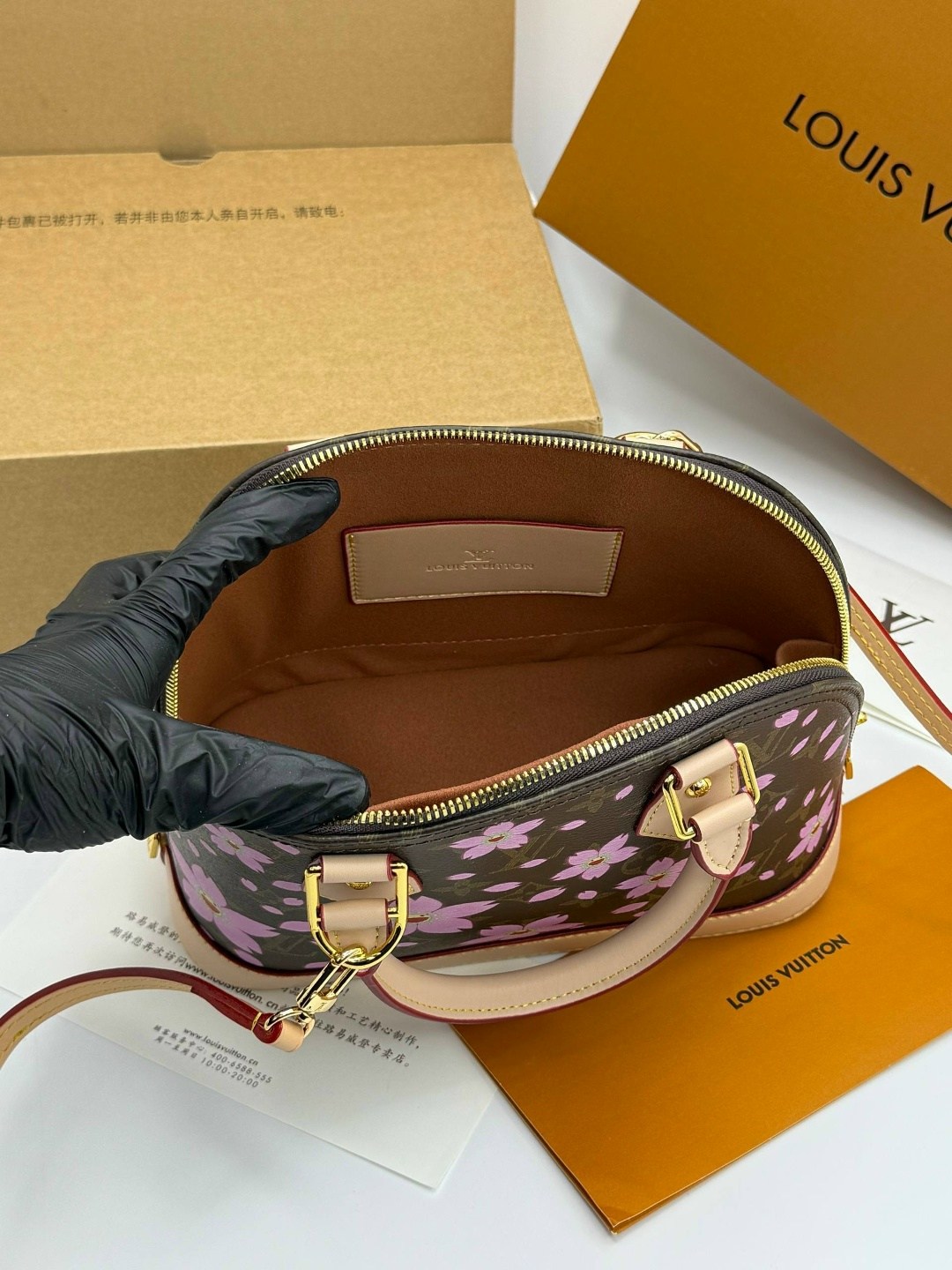 сумка louis vuitton,сумка alma bb от louis vuitton,женская сумка louis vuitton,сумка louis vuitton 25-20см реплика,женская сумка louis vuitton alma