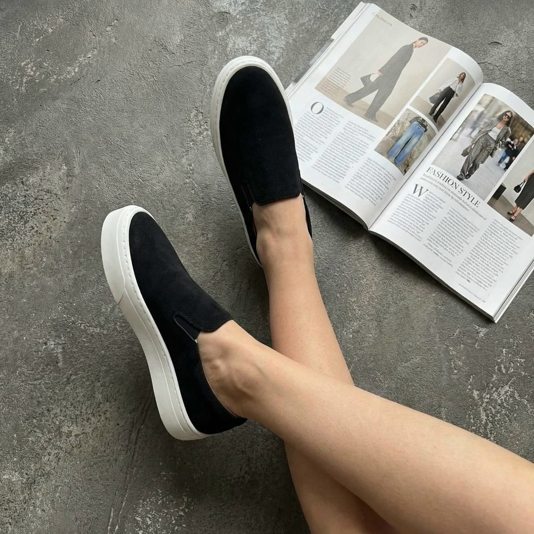 ,слипоны из натуральной замши the row,женские слипоны,лоферы женские натуральная замша,лоферы замш