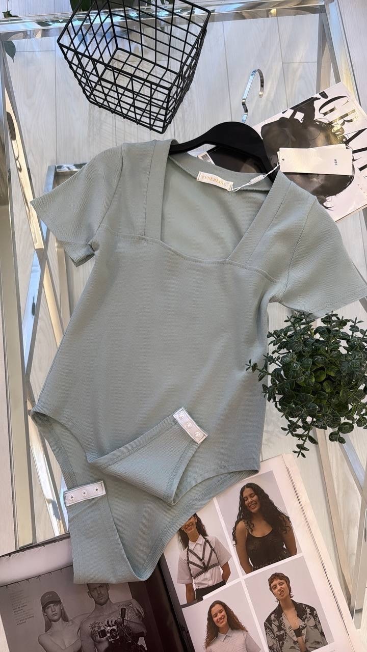 боди женское,салатовое боди,боди для женщин,боди ярко,боди женский неоновый зеленый skims