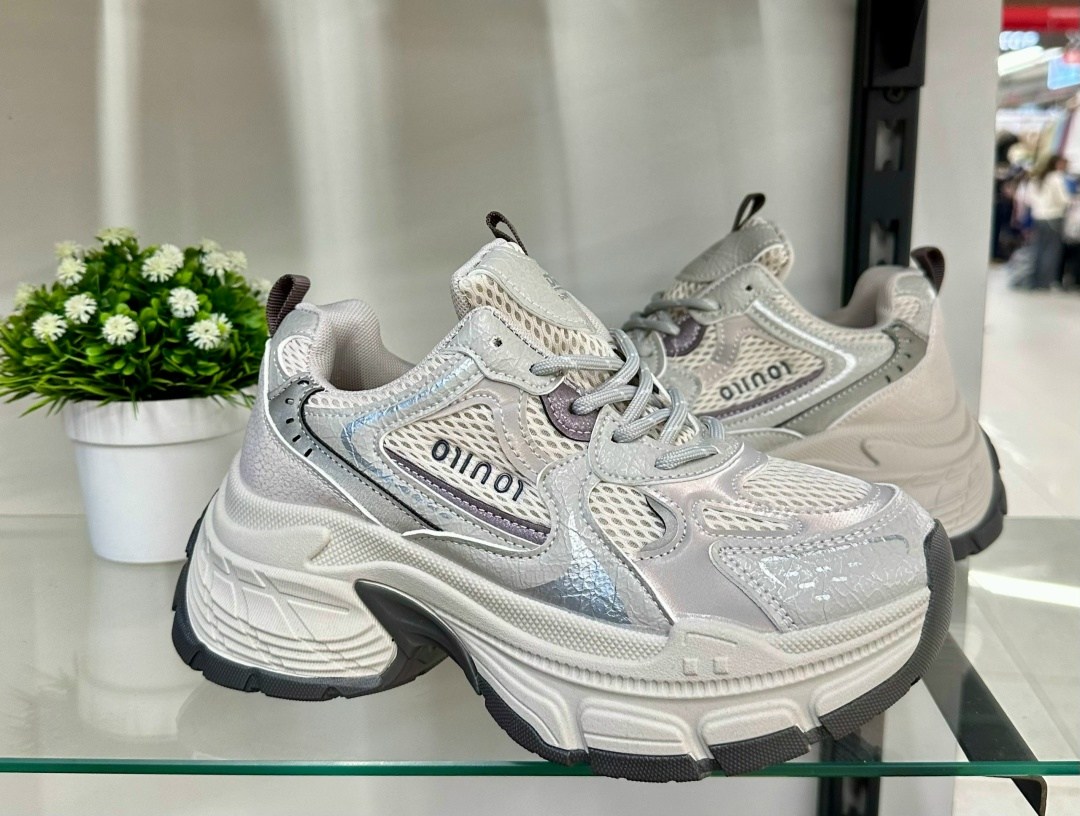 кроссовки женские,массивные кроссовки женские,модные кроссовки,массивные кроссовки,кроссовки