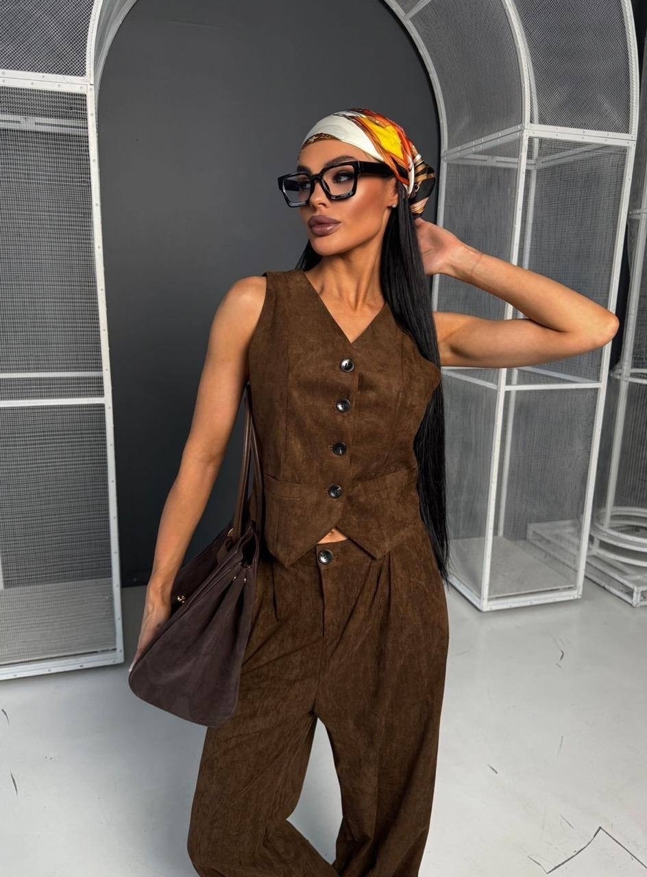 костюм женский брючный с жилеткой,брючный костюм,женский костюм с брюками вельветовый с жилеткой 399brn (коричневый),костюм брючный вельветовый,костюм классический жилет с брюками летний emberens