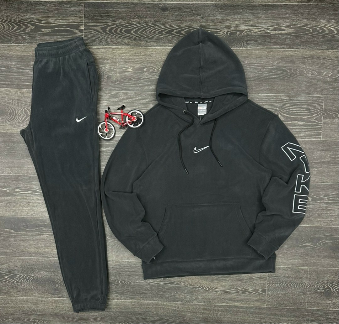 спортивный костюм на флисе nike,спортивный костюм nike,костюм спортивный nike мужской,спортивный костюм nike nocta на флисе,спортивный костюм найк теч флис