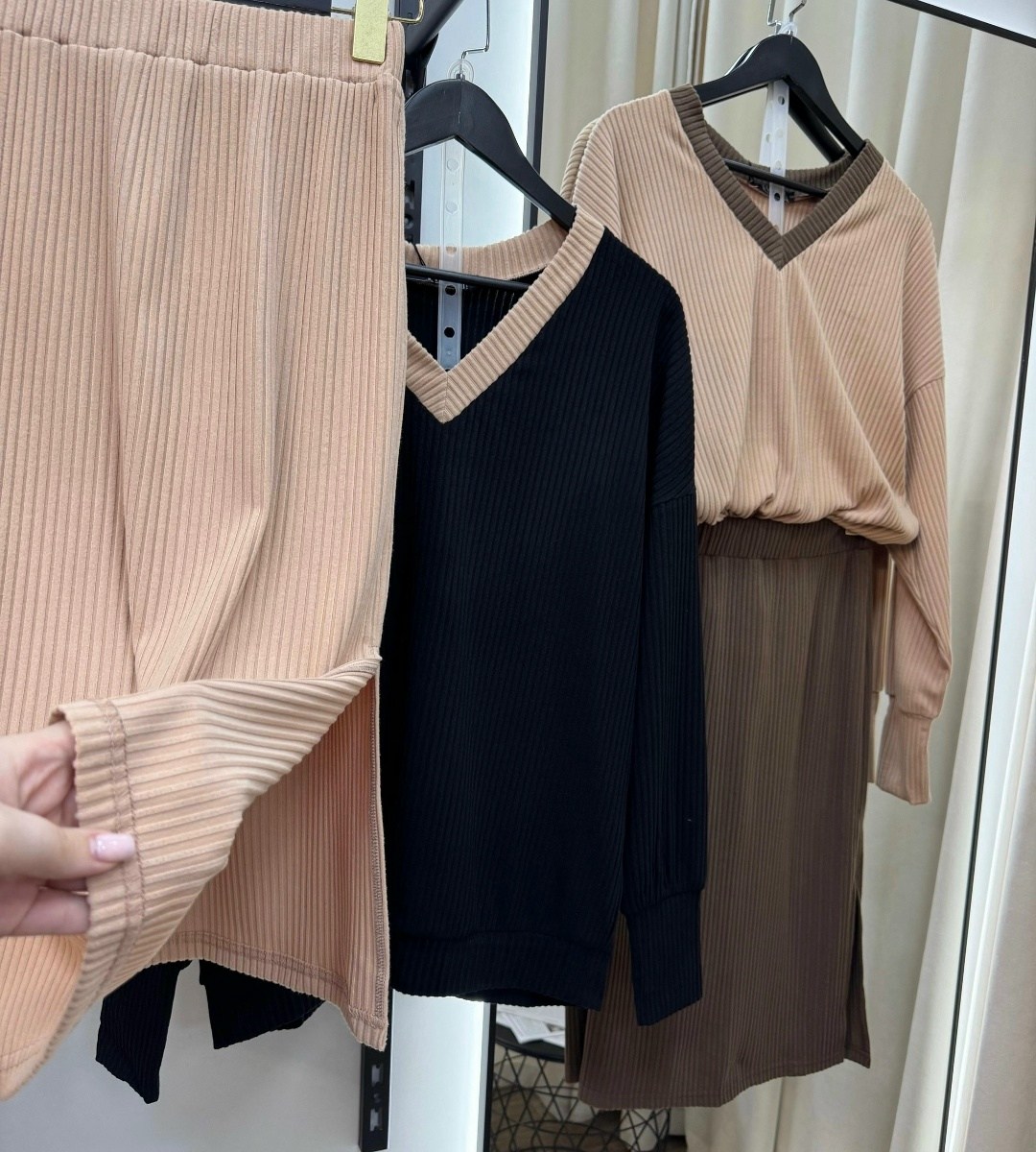 трикотажный костюм,костюм женский,костюм бежевый,трикотажные костюмы женские,джемпер