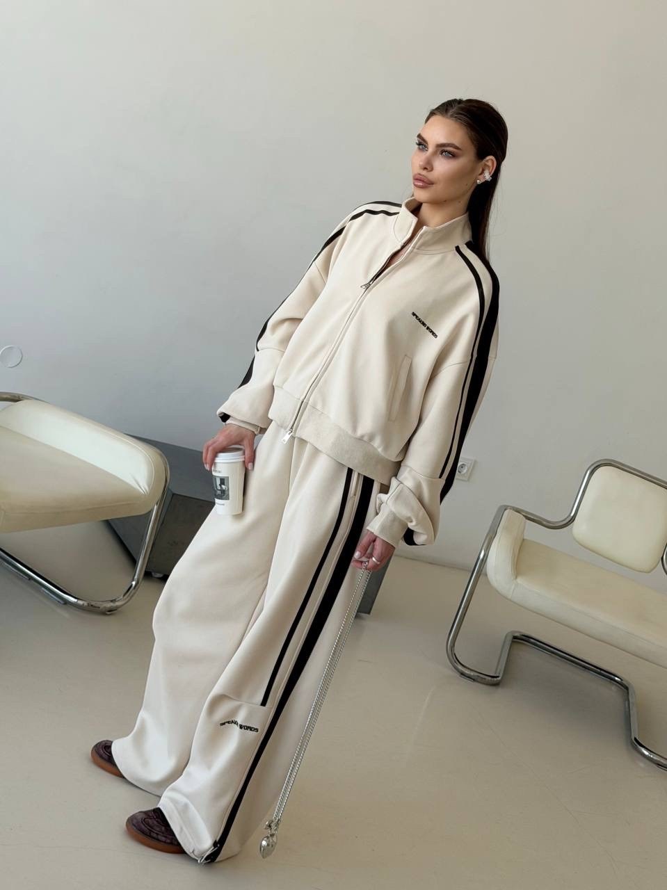 стильные костюмы,спортивные женские костюмы,женский костюм,спортивный костюм,спортивный костюм sogo