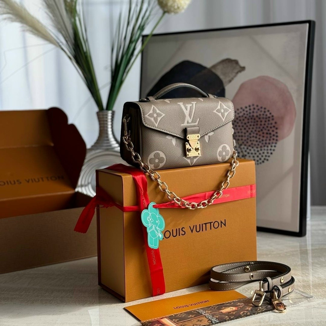 сумка женская louis vuitton,louis vuitton сумка,louis vuitton сумка на плечо,женская сумка на плечо louis vuitton,сумка pochette metis east west louis vuitton