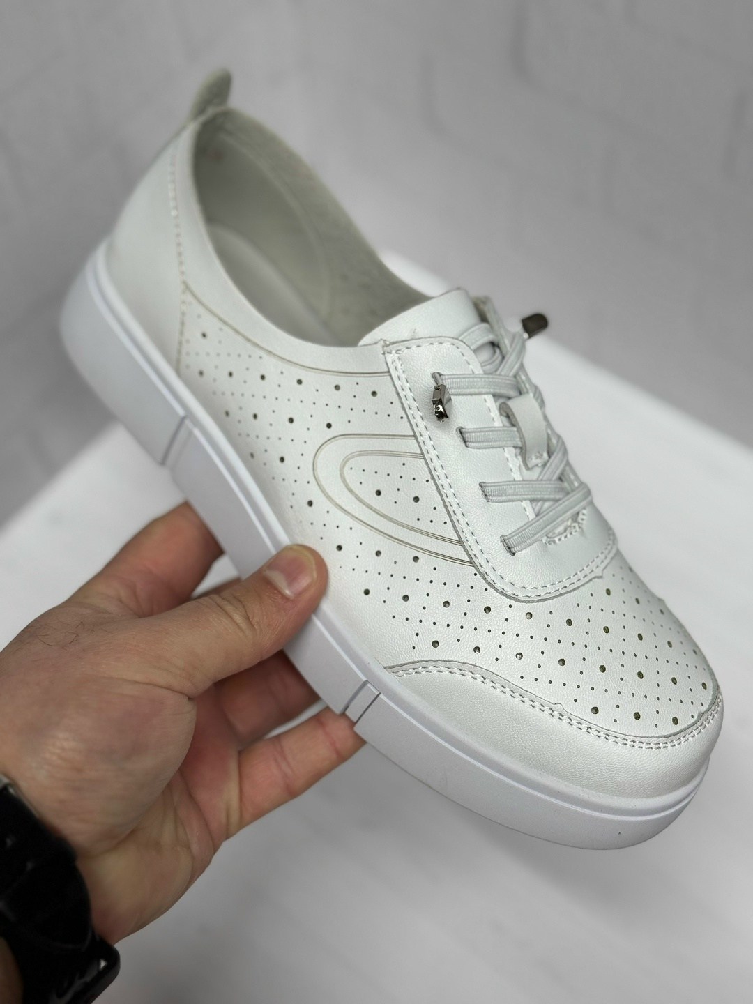 ,полуботинки женские, женская,женские кроссовки,кроссовки с перфорацией