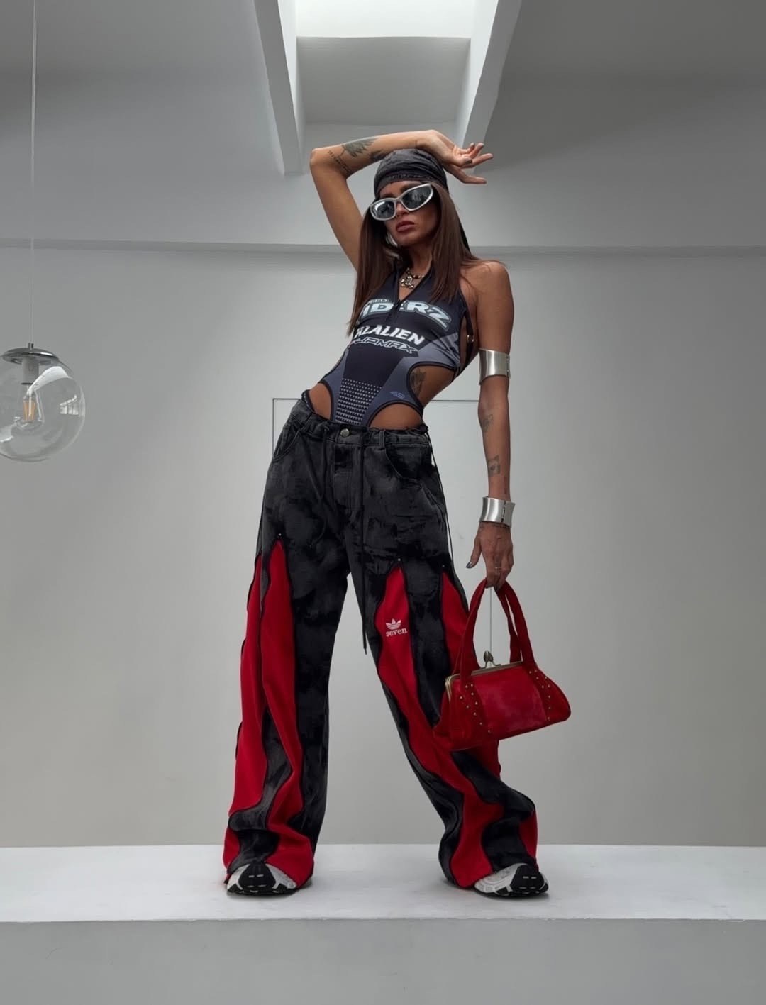 стильные джинсы,модные наряды,мода стиль,мода одежда,стильная