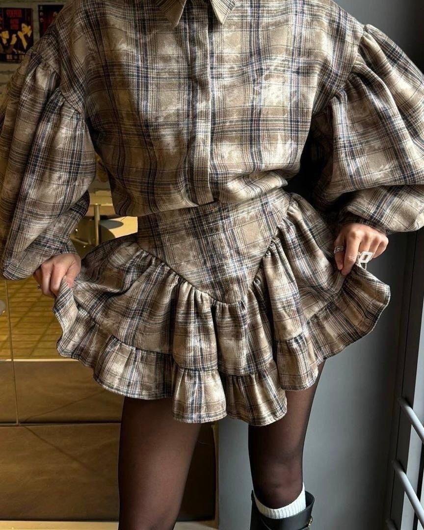 костюм юбка и рубашка,костюм женский с юбкой,женский костюм с юбкой и рубашкой,костюм рубашка и юбка в клетку,платья в клетку