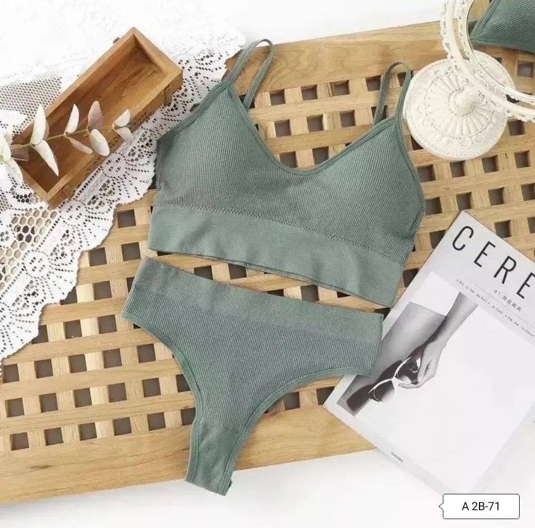 комплект нижнего белье бесшовный,комплект женского нижнего белья,комплект нижнего белья женский бесшовное,нижнее белье комплект топ трусы женское,комплект нижнего белья