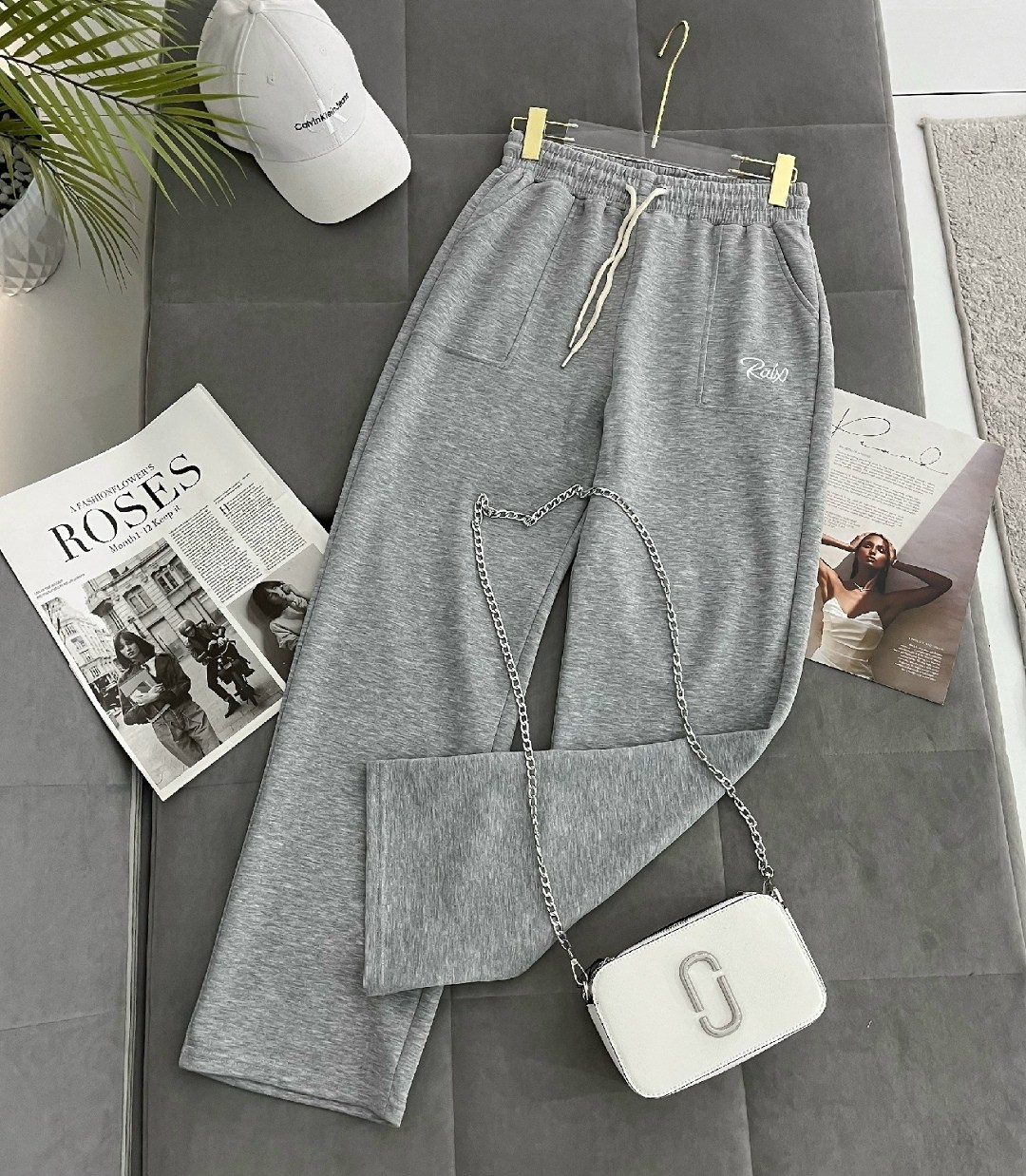 брюки свободные,повседневные брюки,спортивные брюки,брюки светлые,широкие брюки