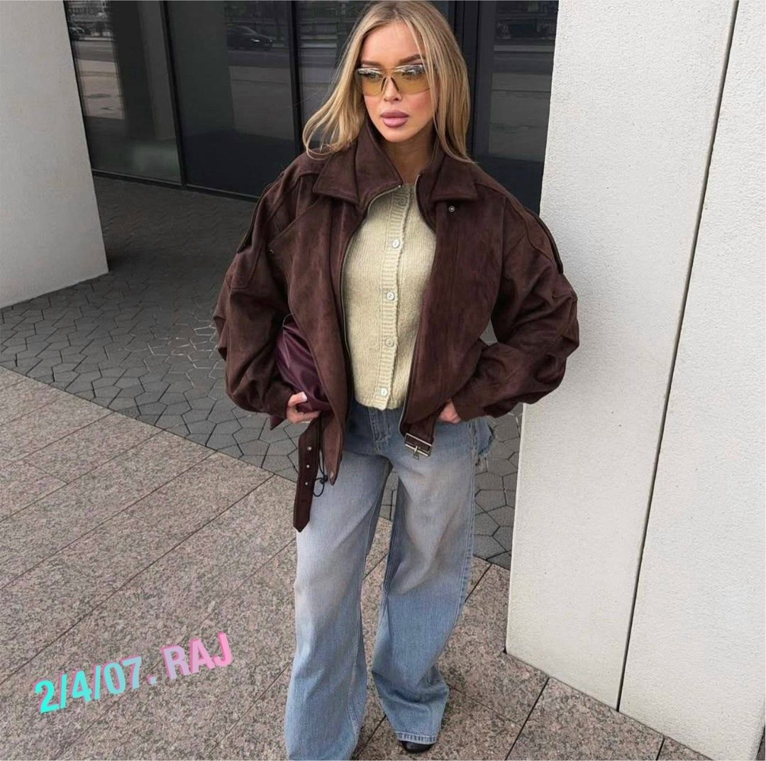 женская куртка бомбер из эко замши коричневого цвета,куртка замшевая,женская замшевая куртка,бомбер укороченный оверсайз замшевый куртка рабочего тренд saint shine,куртка бомбер женская
