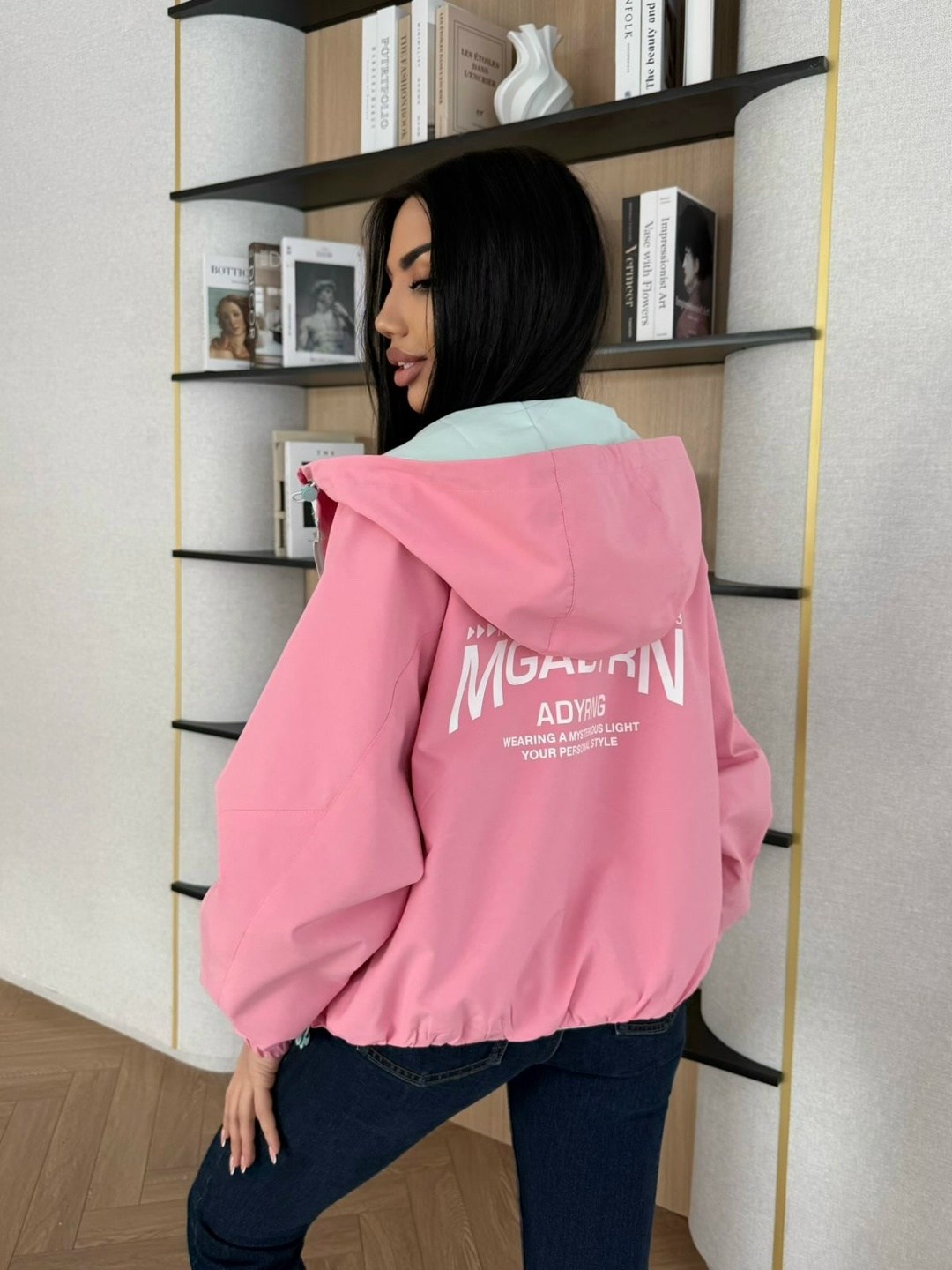 ветровка женская,ветровка,женская куртка,легкая куртка,куртка женская легкая