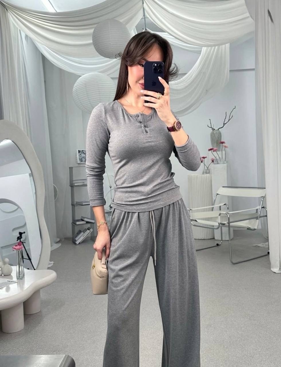 трикотажный костюм,женские костюмы,костюм двойка женский,костюм женский с капри