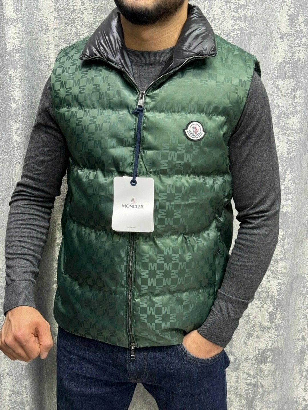 жилетка moncler,жилет moncler,moncler мужской жилет,жилетка монклер мужская,жилетка монклер