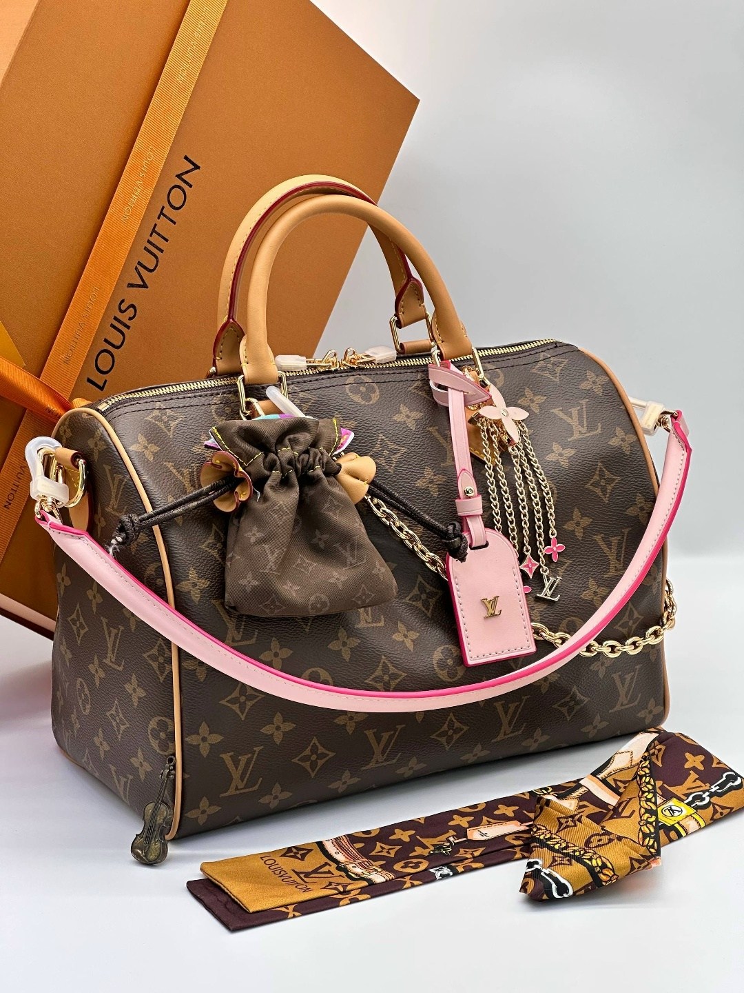 сумка женская louis vuitton,сумка louis vuitton,сумка луи виттон женская,louis vuitton сумка на плечо,сумка луи витон альма бб коробка какая