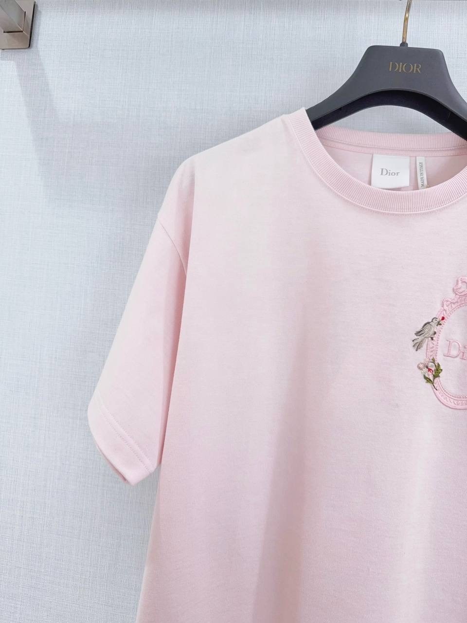 розовая футболка,футболки женская,футболки дизайн,футболки для женщин