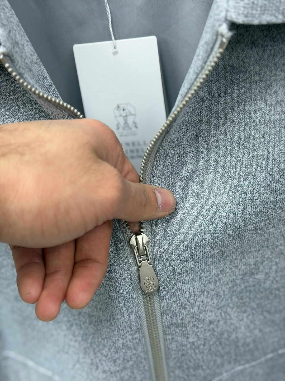 кардиган brunello cucinelli,мужские кардиганы,кардиган loro piana,кардиган мужской loro piana,кардиган стильный