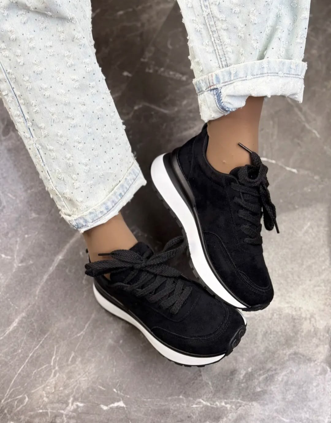 ,замшевые кроссовки,женские кроссовки, спортивная,кроссовки модные