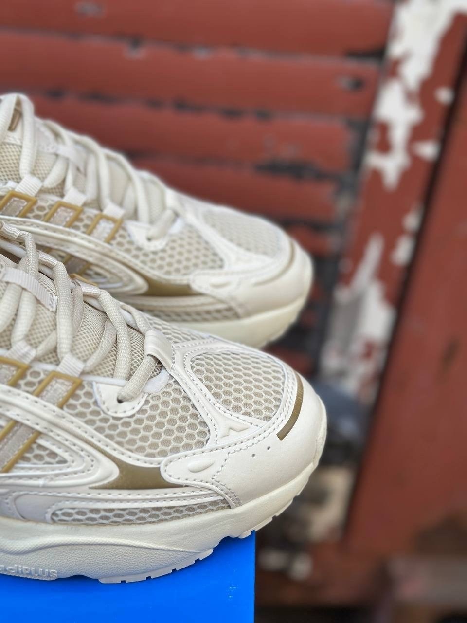 кроссовки adidas,adidas кроссовки женские,кроссовки adidas ozmillen alumina wonder beige,кроссовки adidas original,кроссовки ozmillen adidas