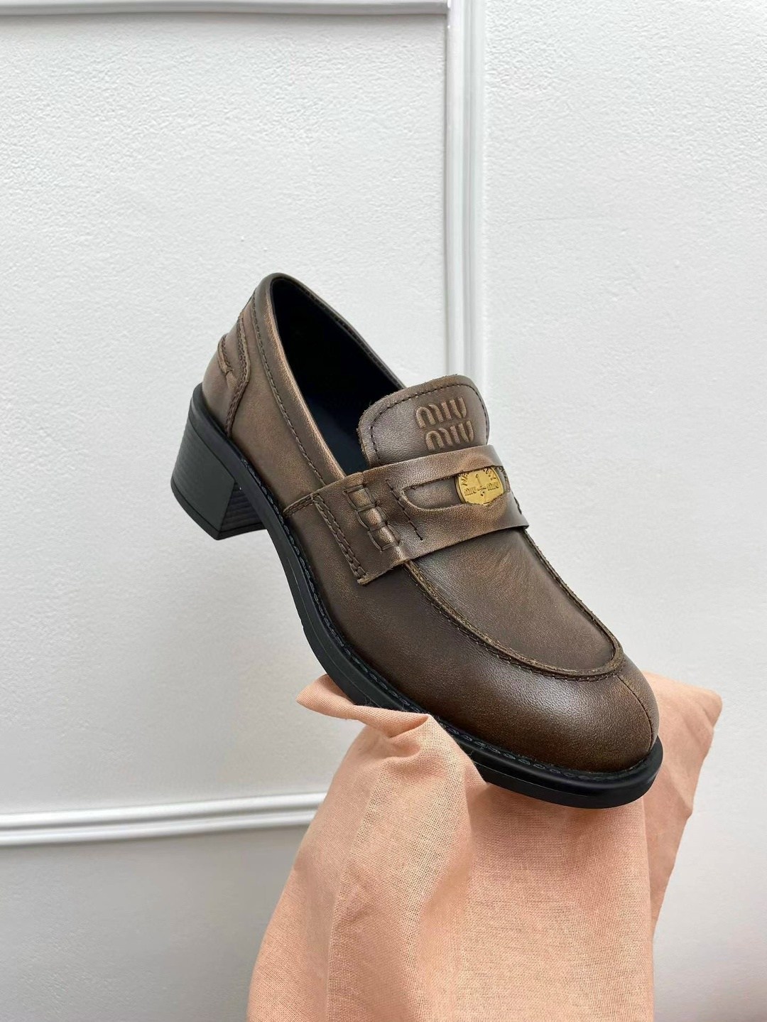 ,лоферы женские,лоферы селин,женская ,лоферы miu miu