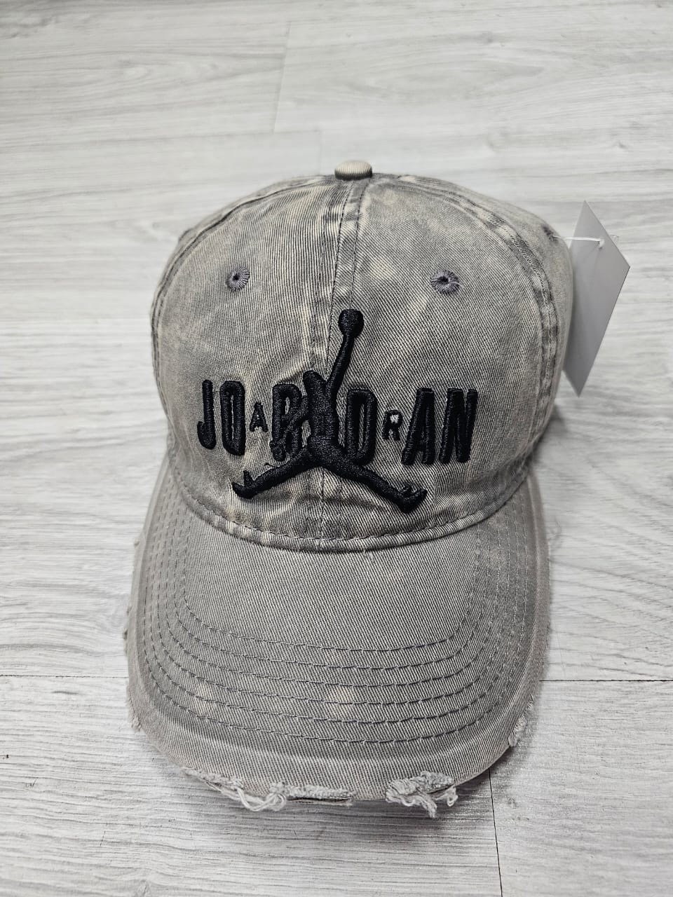 серая кепка jordan jumpman,стильная бейсболка,бейсболка женская,бейсболка,бейсболка классическая