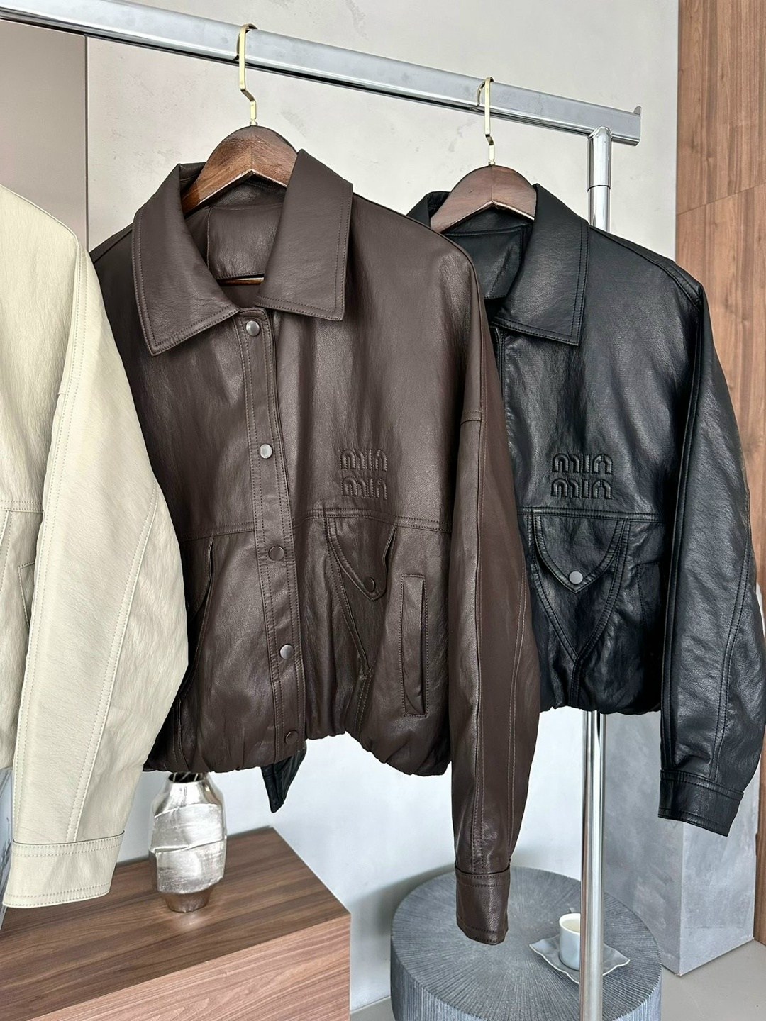 женская кожаная куртка,куртка кожаная,бомбер женский из качественной экокожи,бомбер женский velive черный экокожа,куртка женская