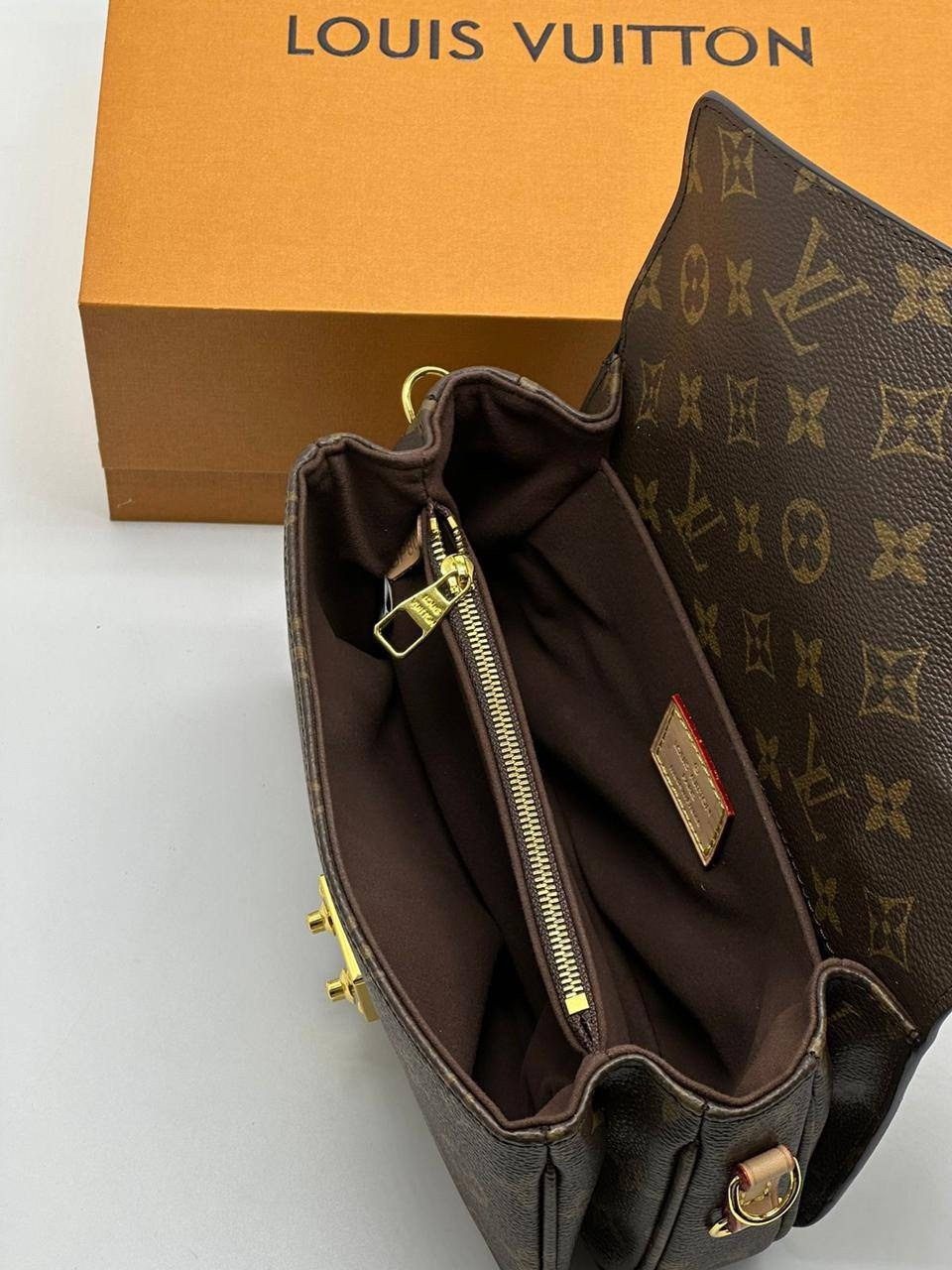 сумка louis vuitton женская,louis vuitton сумка,сумка louis vuitton pochette metis,сумка louis vuitton pochette metis east west,сумка на плечо louis vuitton