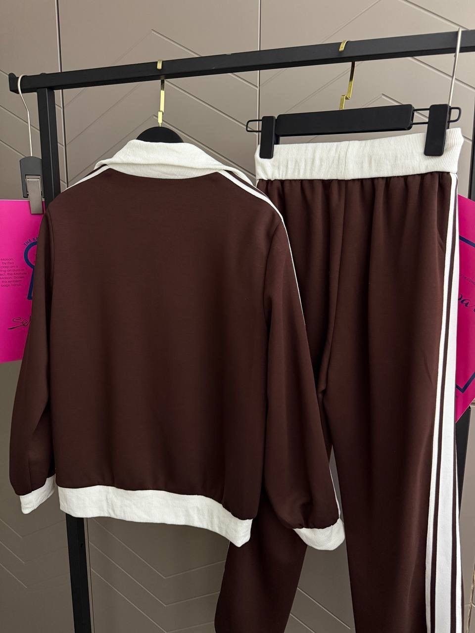 спортивный костюм,трикотажные костюмы,женский спортивный костюм,женский костюм,женская спортивная одежда