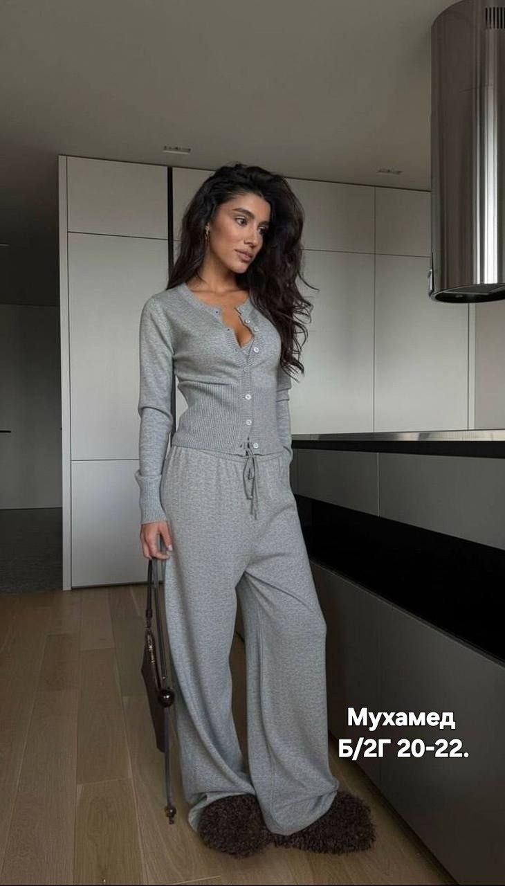 костюм двойка кашемир,стильные костюмы,трикотажные костюмы,вязаные костюмы,трикотажный брючный костюм