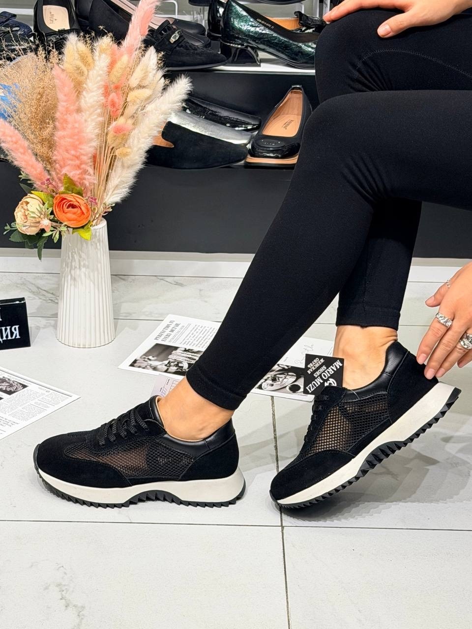 ,женские кроссовки,кроссовки женские черные,черные кроссовки,стильные кроссовки