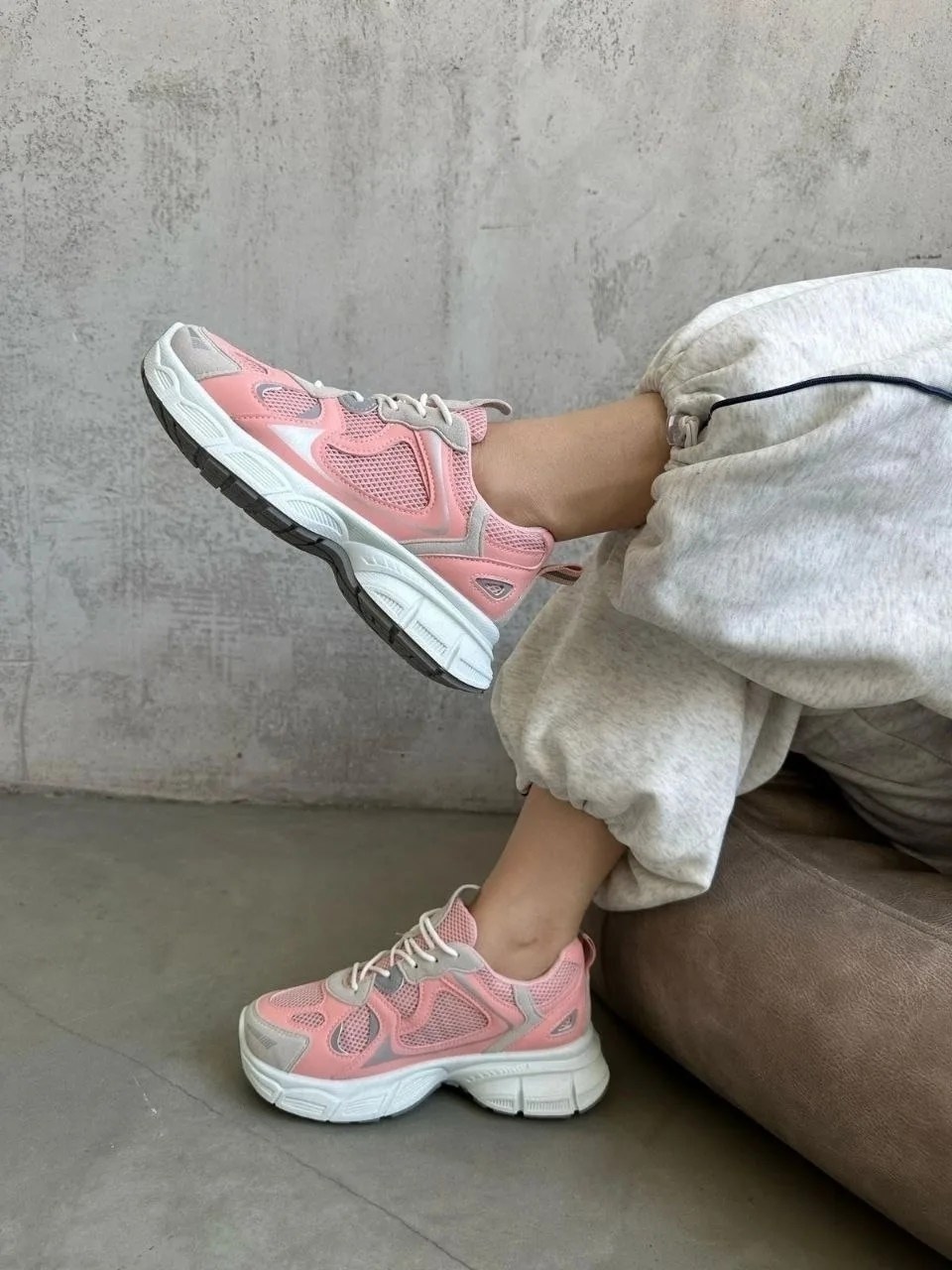 кроссовки женскиe,кроссовки,кроссовки для женщин,модные кроссовки,модные женские кроссовки