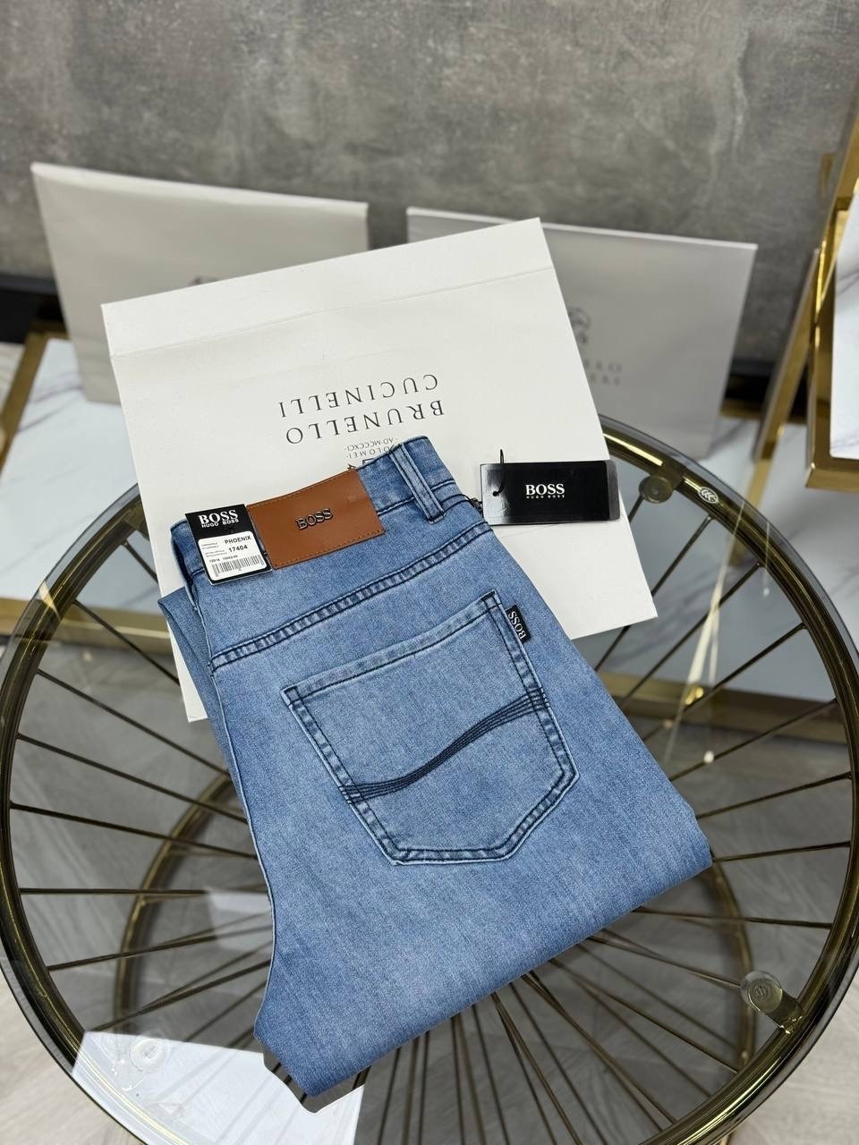 джинсы,джинсы мужские,джинсы стильные,джинсы boss,прямые джинсы