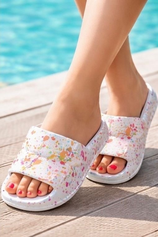 женские шлепанцы,шлепки женские летние,летние тапочки,шлепанцы летние,тапочки модные