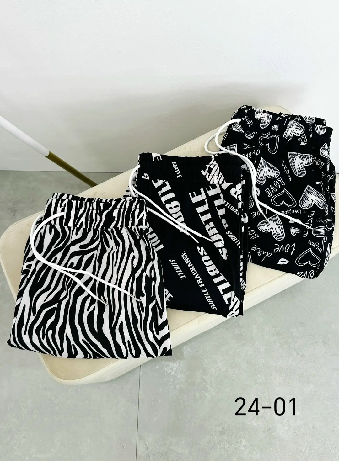 спортивные брюки женские alex.shop лето черные 42-50 ru,штаны женские,брюки джоггеры,брюки женские,модные штаны