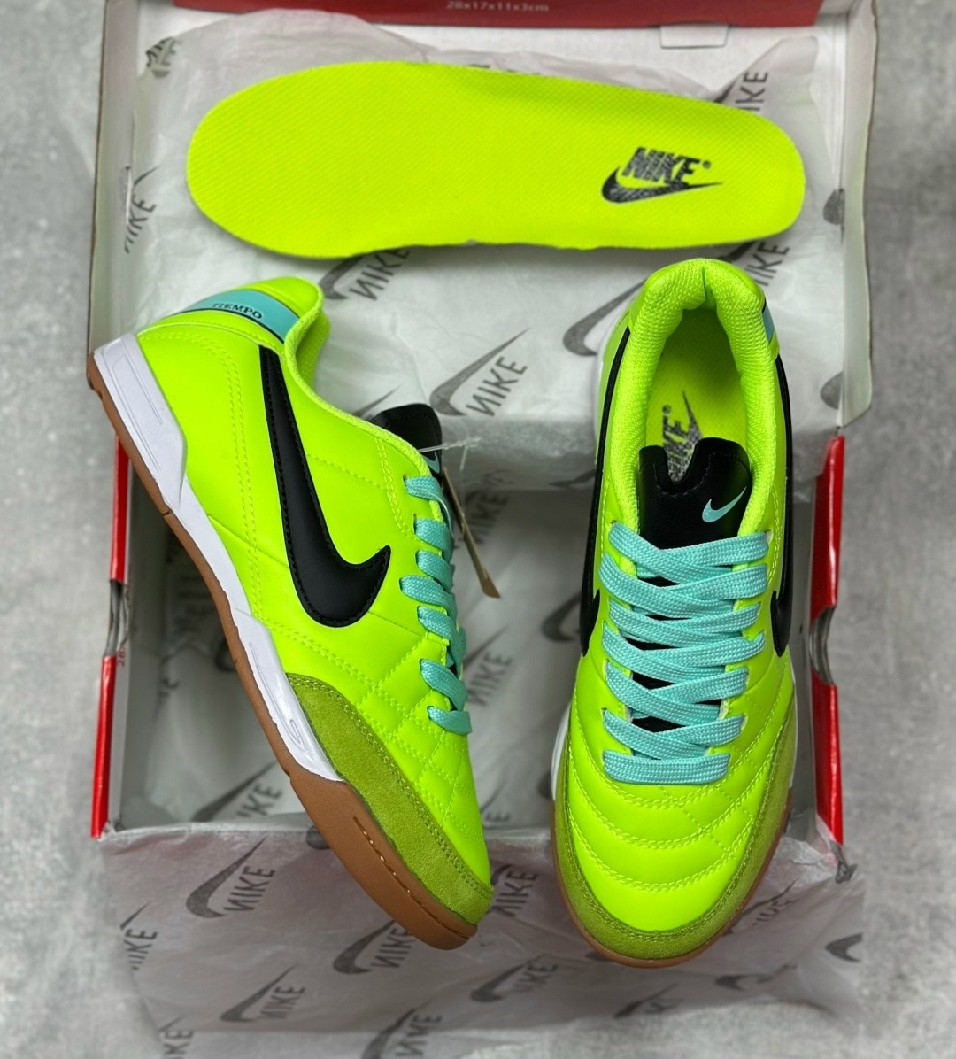 бампы найк,футбольная ,футзалка,футзалки найк темпо,найк тиемпо