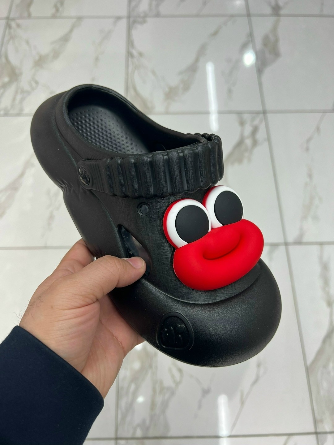 ,модные тапочки,летние тапочки,сабо для детей,домашние тапочки