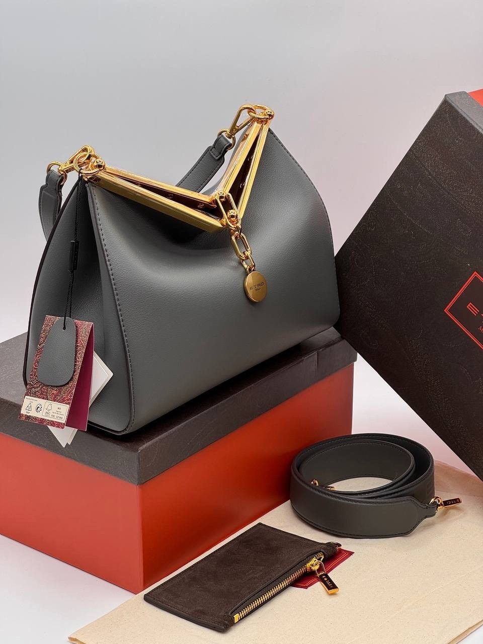 сумка,сумки женская,сумка fendi,женская сумка fendi,модная сумка