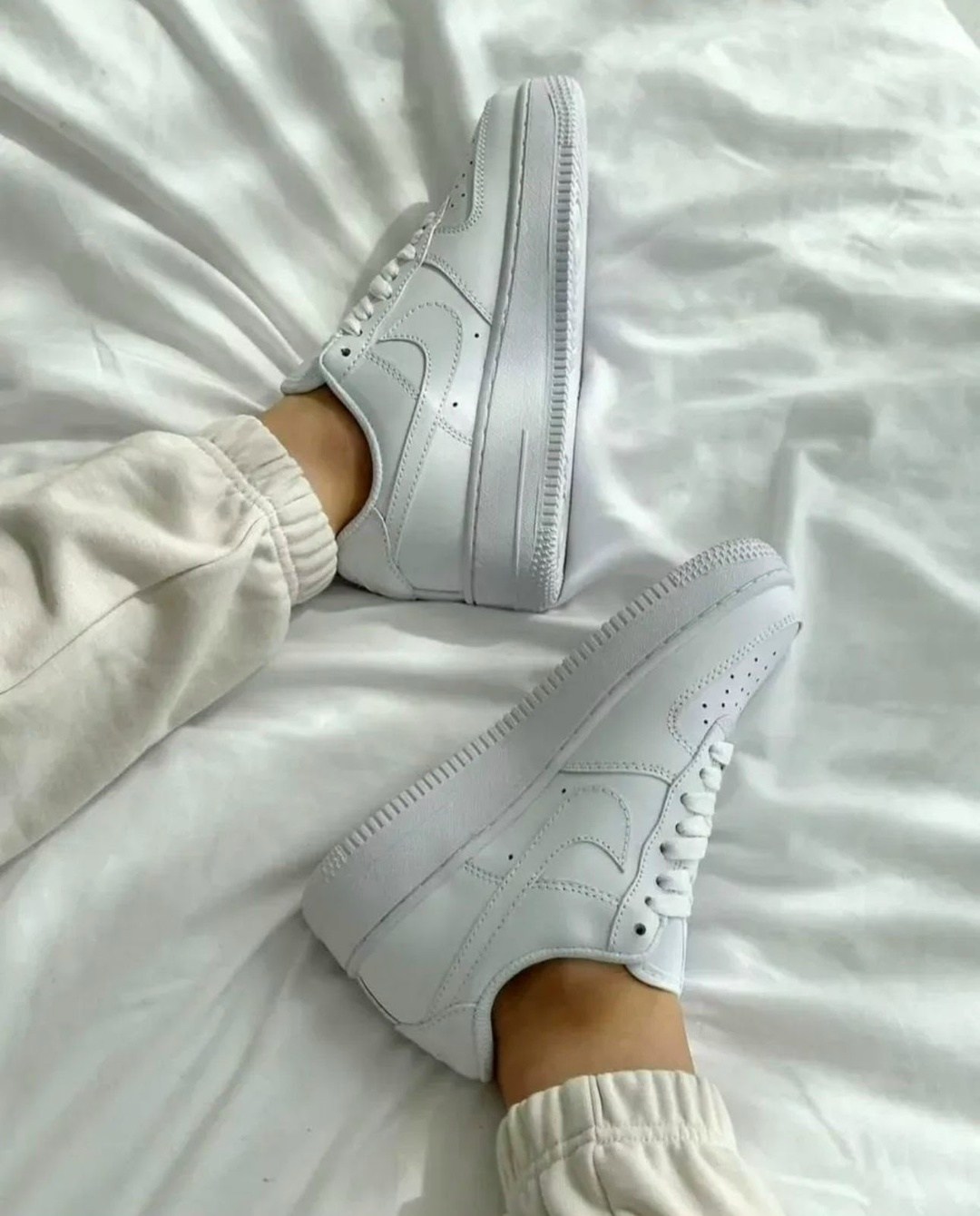 кроссовки nike air force 1 форсы белые кеды,nike air force 1 белые,кроссовки женские nike air force 1,кроссовки,реплика кроссовки найк женские