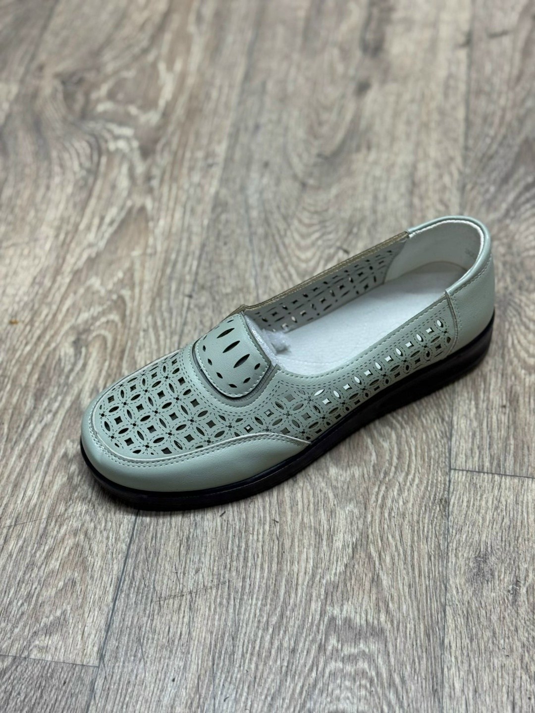 ,туфли женские, женская,мокасины,туфли с перфорацией