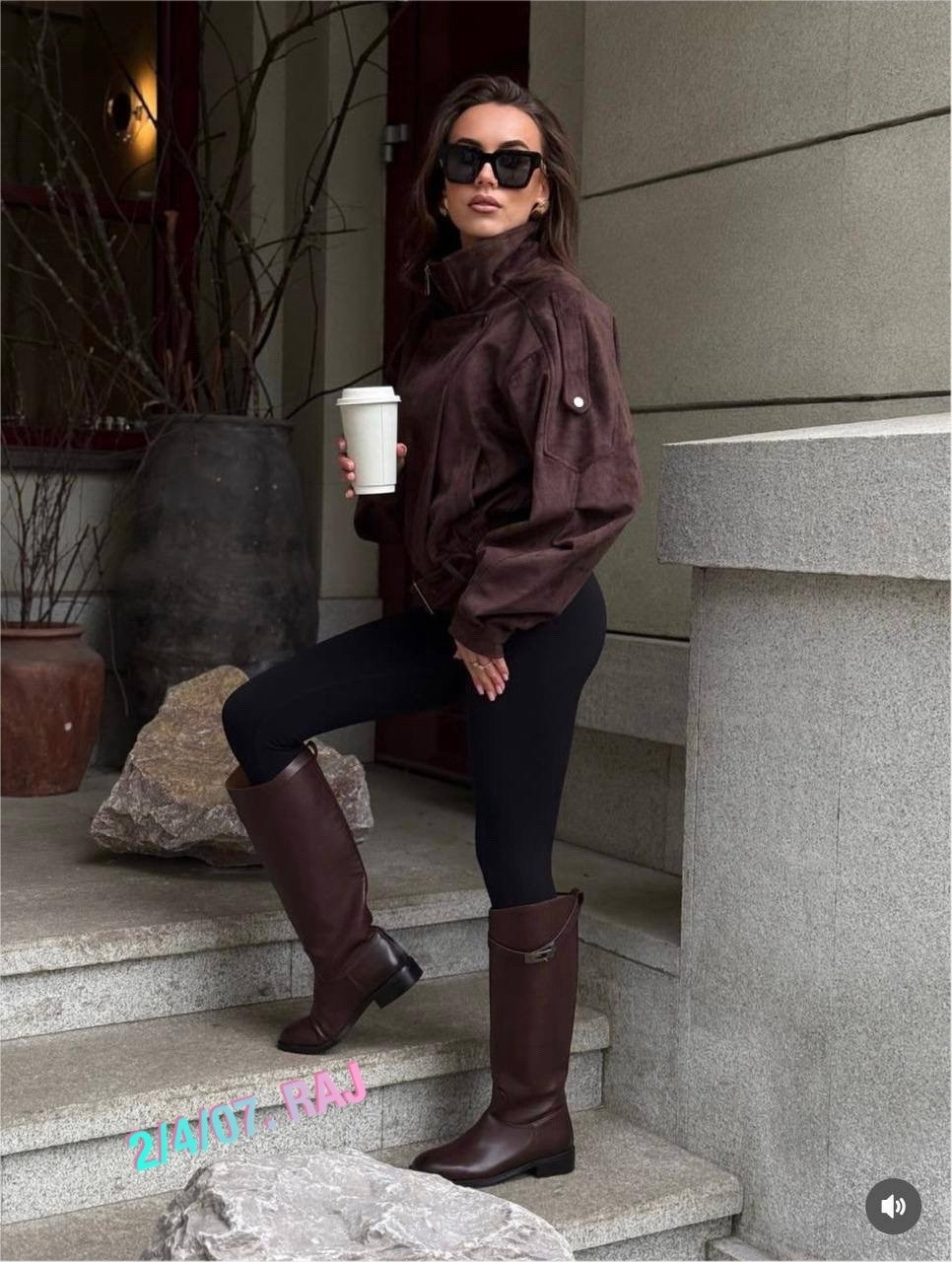 женская куртка бомбер из эко замши коричневого цвета,куртка замшевая,женская замшевая куртка,бомбер укороченный оверсайз замшевый куртка рабочего тренд saint shine,куртка бомбер женская