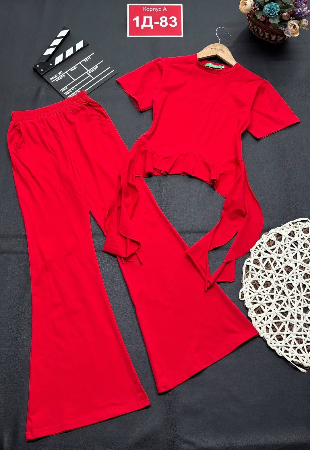 брючный костюм с баской,костюм с баской,костюм брючный,костюм с брюками,женский брючный костюм