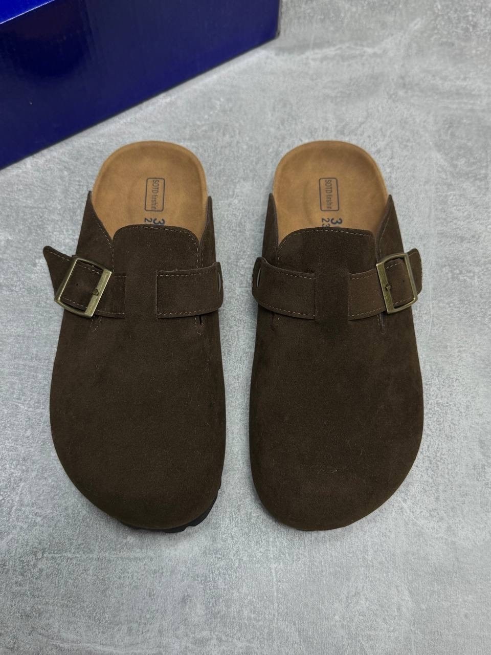 мужские и женские модные сандалии из замши на пробковой подошве,,сабо birkenstock,джум модные женские тапочки с закрытым носком из коровьей замши пробковые,сабо ортопедические ортман