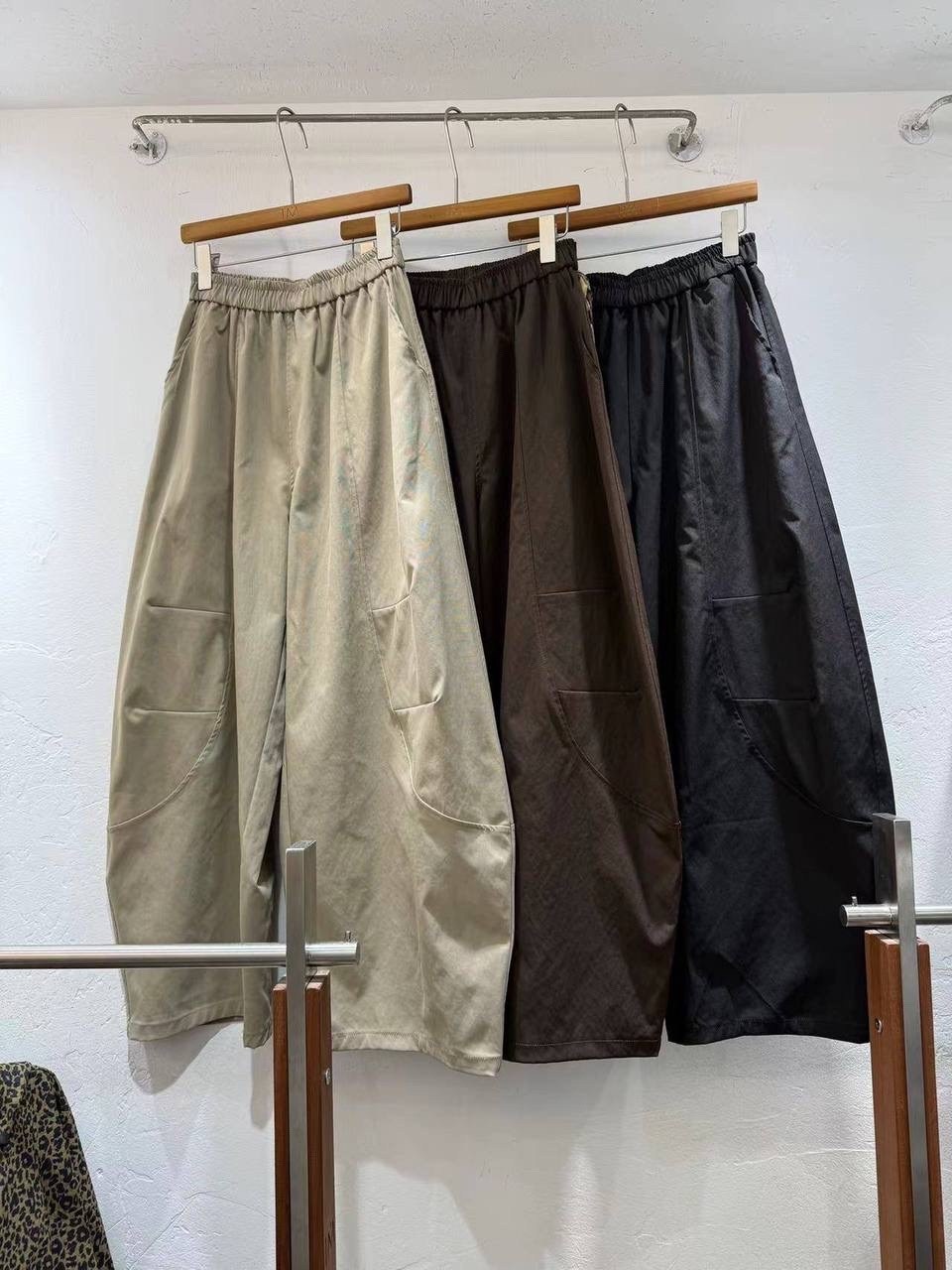 широкие штаны,широкие брюки,брюки с карманами,брюки свободного кроя,брюки с широкими штанинами