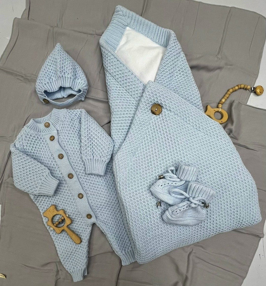 комплект на выписку,вязаный комплект на выписку,вязаный конверт на выписку,конверт на выписку,конверт вязаный