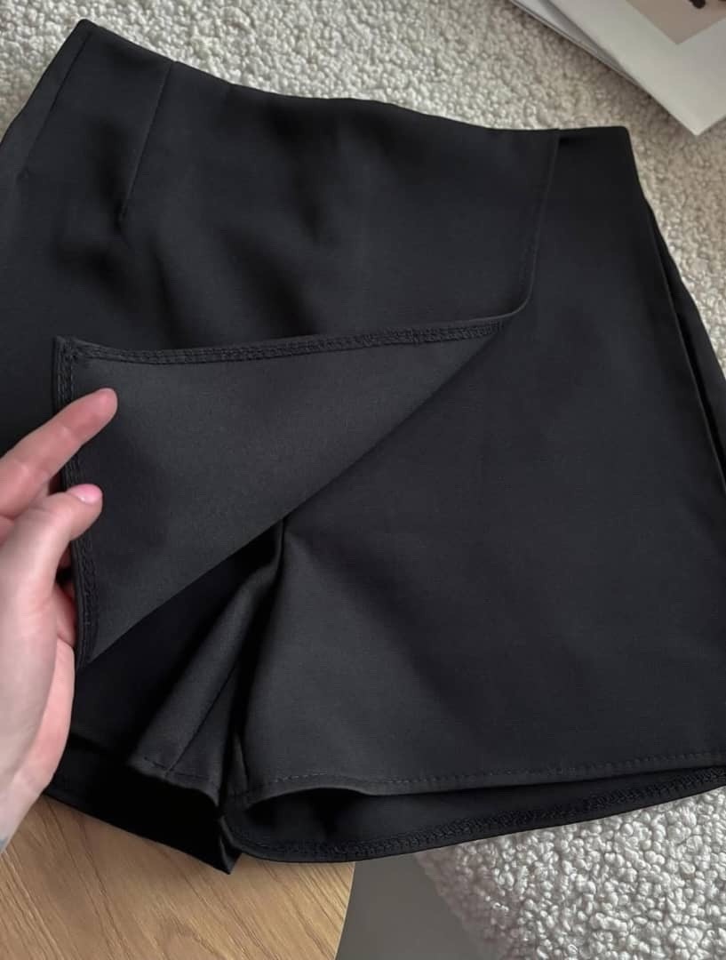 классические брюки,женские брюки,черные брюки классические,брюки с высокой талией,прямые брюки