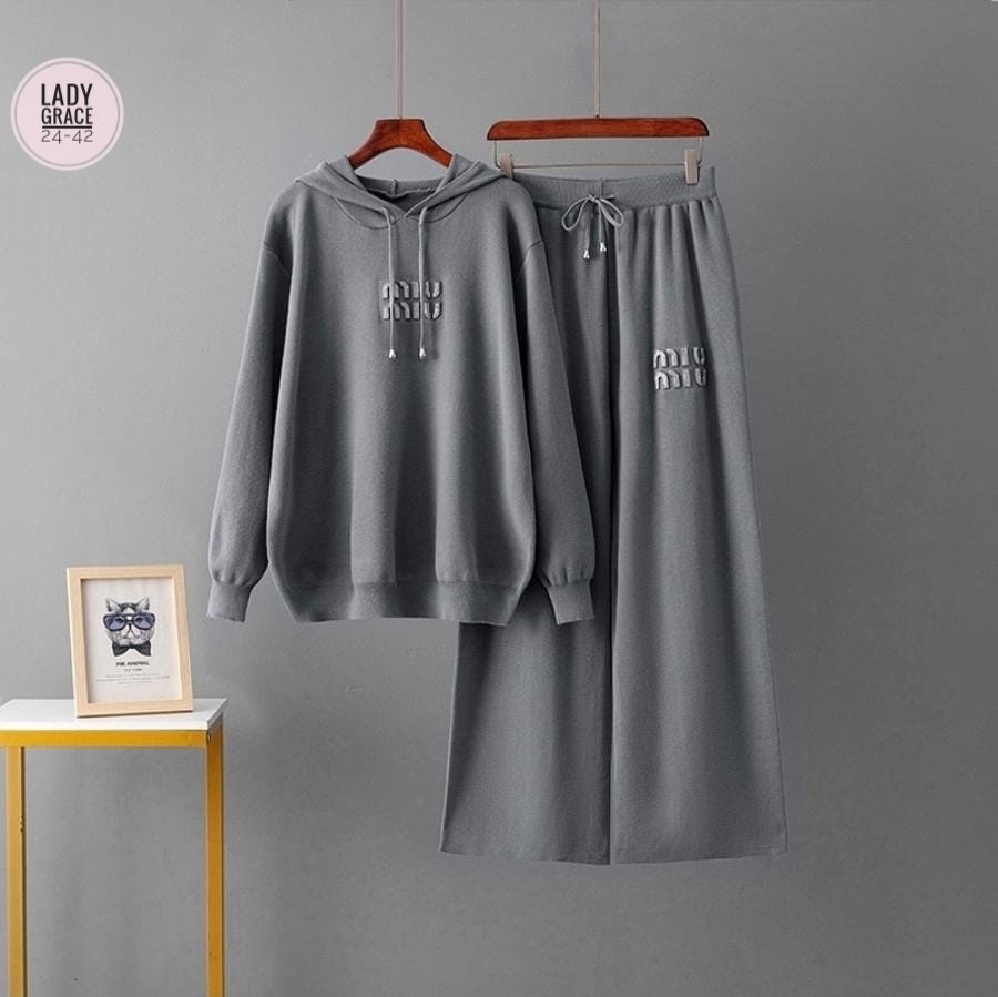 трикотажный костюм с капюшоном,женский трикотажный костюм,комплект одежды женские,костюм повседневный,трикотажные костюмы