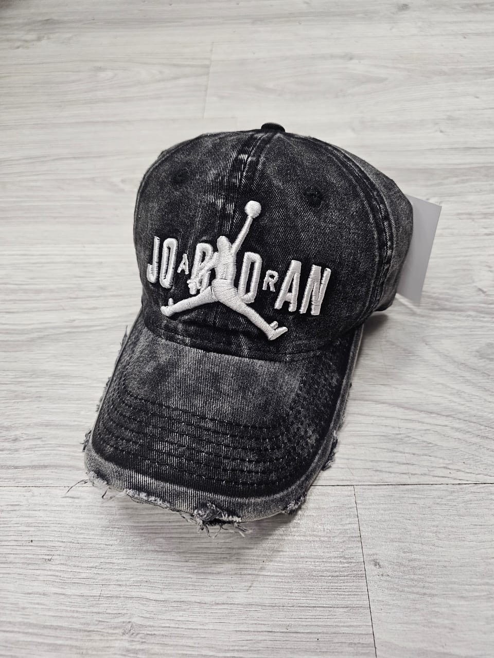 серая кепка jordan jumpman,стильная бейсболка,бейсболка женская,бейсболка,бейсболка классическая