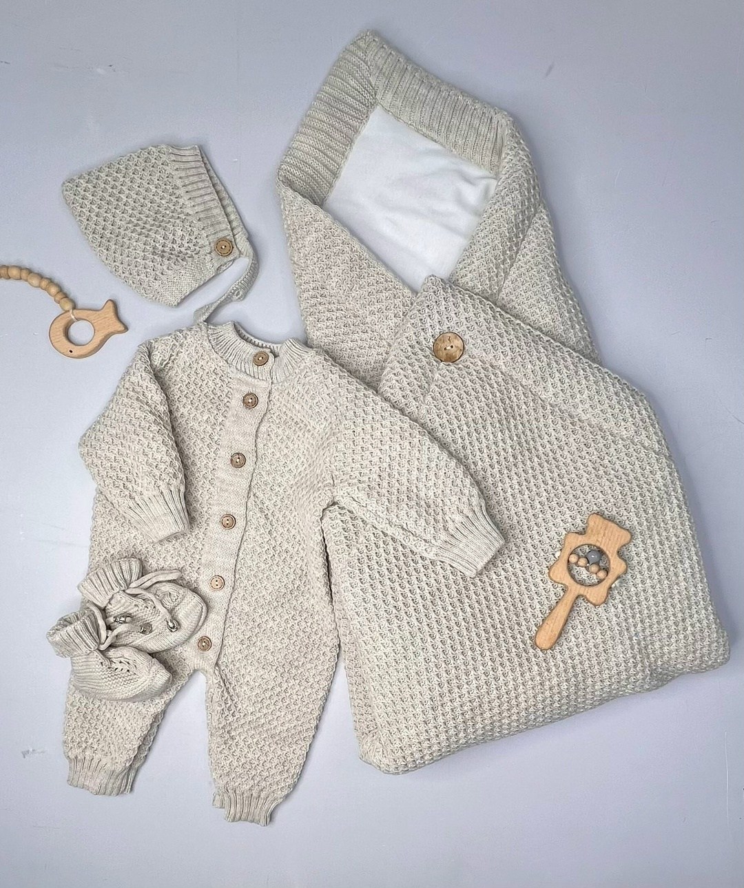 комплект на выписку,вязаный комплект на выписку,вязаный конверт на выписку,конверт на выписку,конверт вязаный