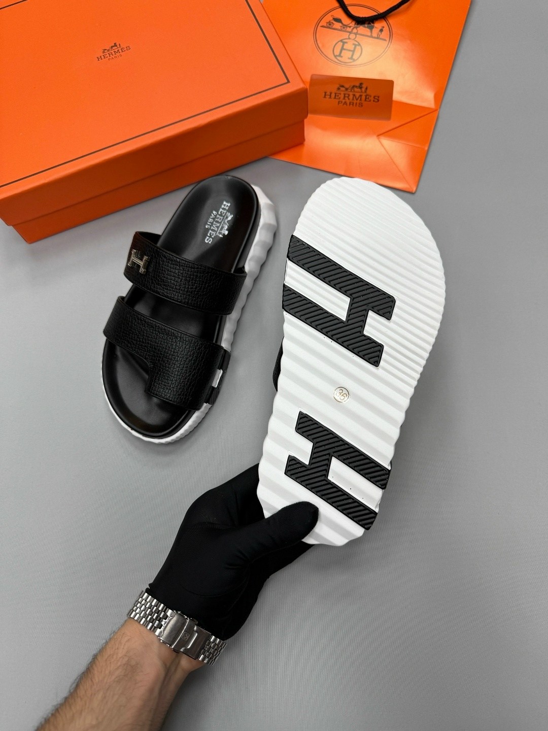 сандалии hermes,,шлепки эрмес,тапочки hermes,шлепанцы hermes